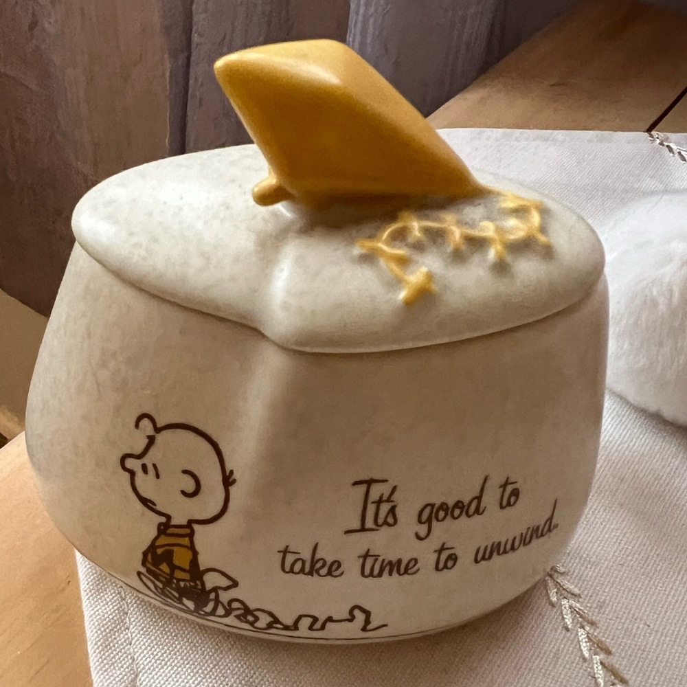 Charlie Brown trinket holder